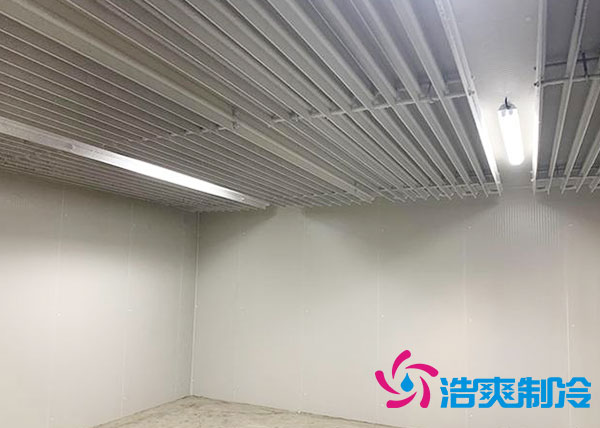 冰淇淋亚洲精品无码久久建造
